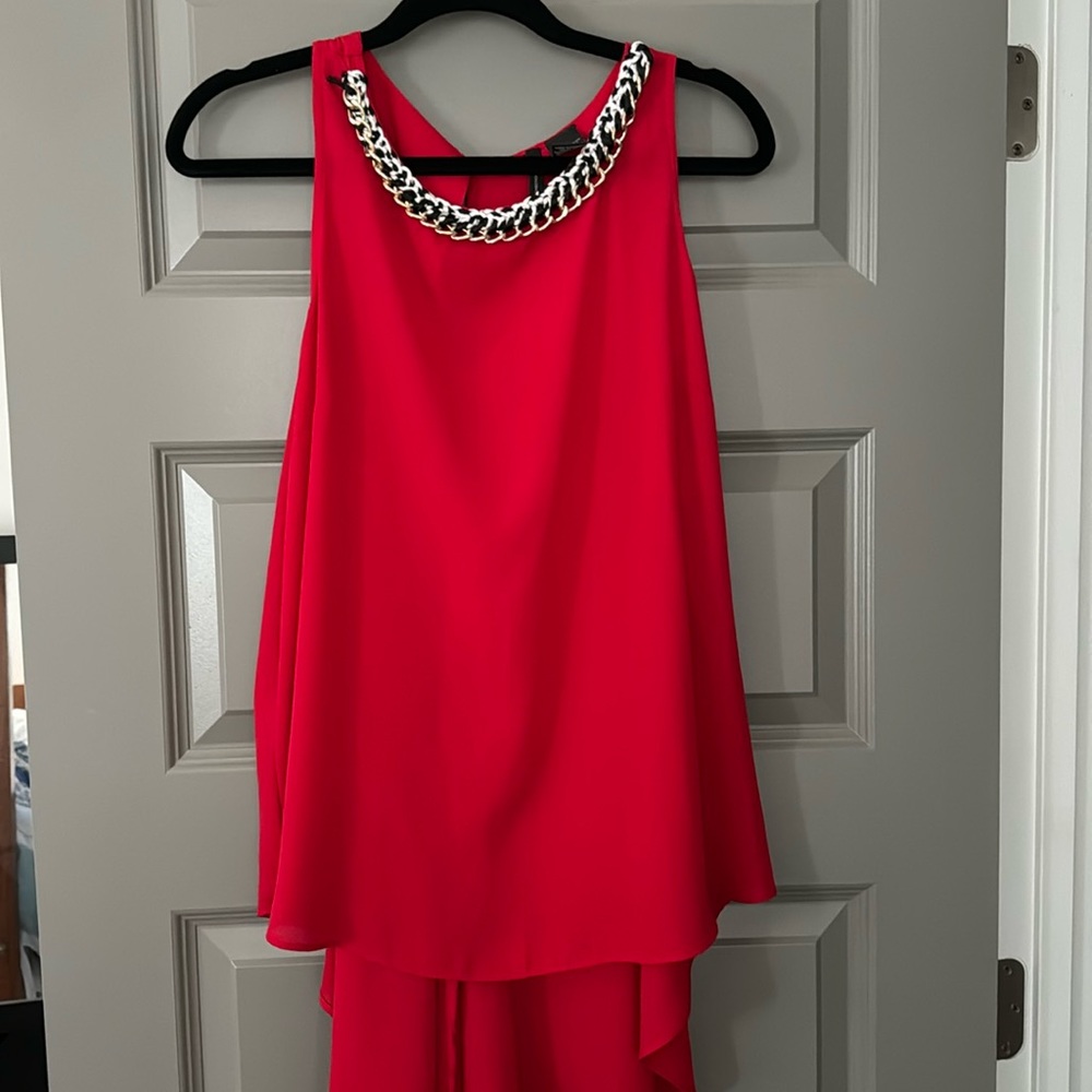 Red Sleeveless Top, L